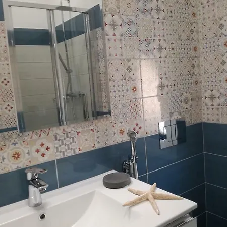 A & M House Апартаменты *